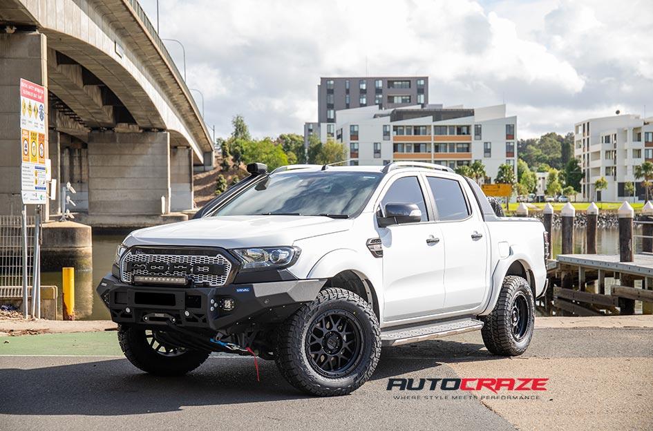 FORD RANGER GRENADE OR MATTE BLACK